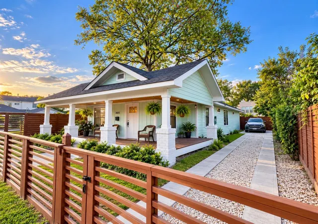 Photo 3 of Single family home for sale at 3605 Mcilhenny St, Houston, TX 77004 | MLS# 30568958 | Listing updated on 2026-09-11