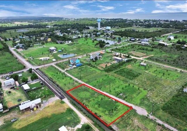 Photo 1 of Land for sale at 18 Cindy Palmer Ln, Dickinson, TX 77539 | MLS# 55112535 | Listing updated on 2026-09-10