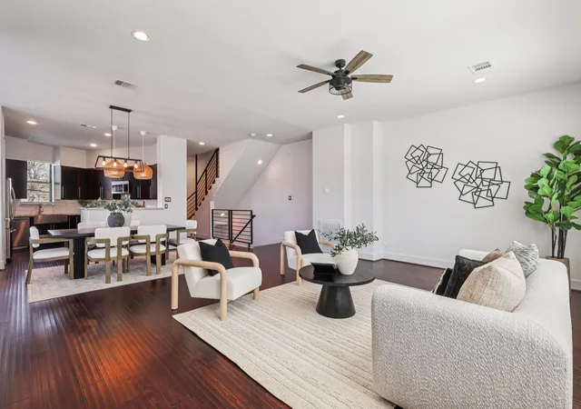 Photo 2 of Townhouse for sale at 1771 Michigan St, Houston, TX 77006 | MLS# 83392547 | Listing updated on 2026-09-15