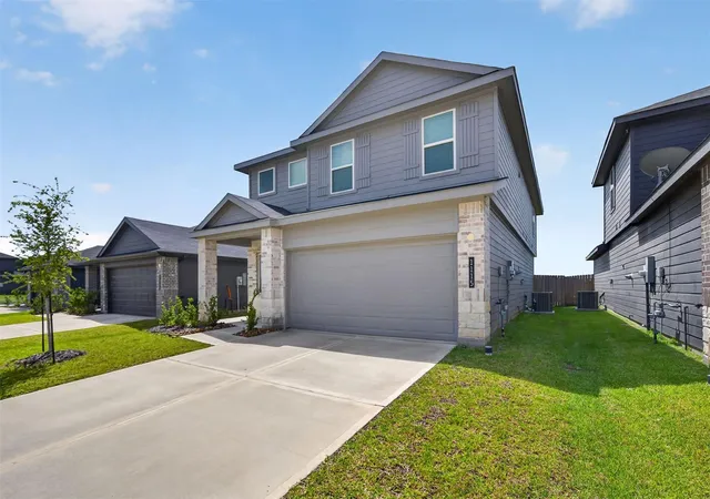 Photo 2 of Single family home for sale at 1115 Tempranillo Way, Houston, TX 77090 | MLS# 30081943 | Listing updated on 2026-09-05