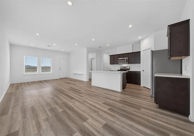 Photo 3 of Single family home for sale at 1115 Tempranillo Way, Houston, TX 77090 | MLS# 30081943 | Listing updated on 2026-09-05