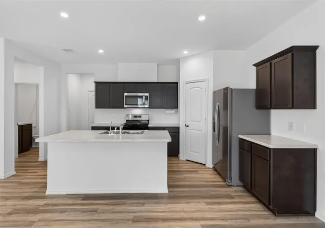 Photo 3 of Single family home for sale at 1115 Tempranillo Way, Houston, TX 77090 | MLS# 30081943 | Listing updated on 2026-09-05
