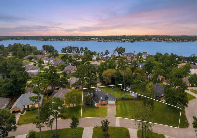 Photo 2 of Single family home for sale at 3039 Lake Is Dr, Montgomery, TX 77356 | MLS# 36523696 | Listing updated on 2026-09-20