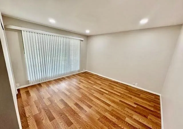 Photo 4 of Condo for sale at 2101 Fountain View Dr #14, Houston, TX 77057 | MLS# 56676287 | Listing updated on 2026-09-05