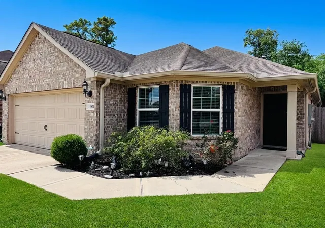 Photo 1 of Sale Pending at 15931 Newport Pl, Crosby, TX 77532 | MLS# 38232829 | Listing updated on 2026-10-06