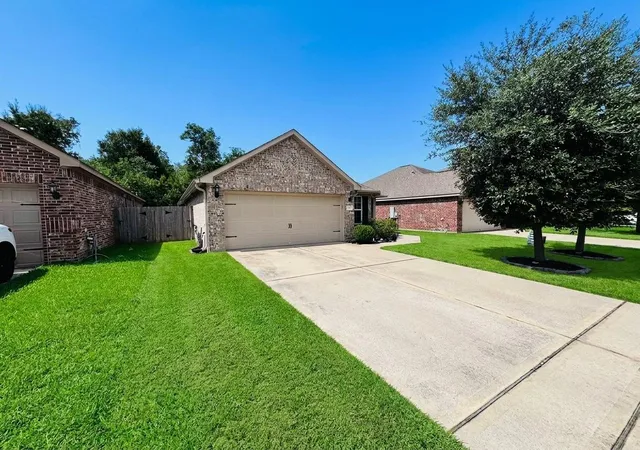 Photo 2 of Sale Pending at 15931 Newport Pl, Crosby, TX 77532 | MLS# 38232829 | Listing updated on 2026-10-06