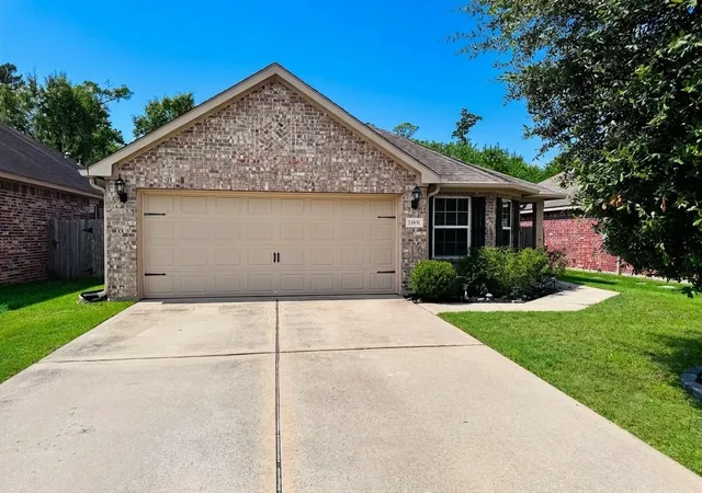 Photo 3 of Sale Pending at 15931 Newport Pl, Crosby, TX 77532 | MLS# 38232829 | Listing updated on 2026-10-06
