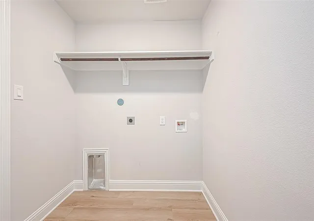 Photo 3 of Single family home for sale at 236 Bryan Way, Angleton, TX 77515 | MLS# 46493018 | Listing updated on 2026-09-23