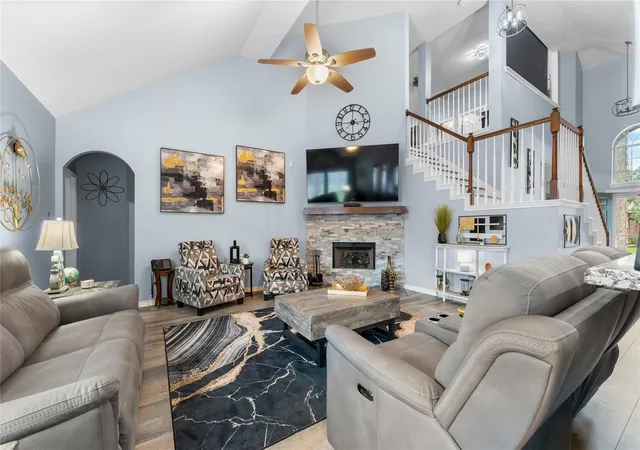 Photo 4 of Single family home for sale at 22907 Bank Shade Ct, Tomball, TX 77375 | MLS# 94199077 | Listing updated on 2026-09-06