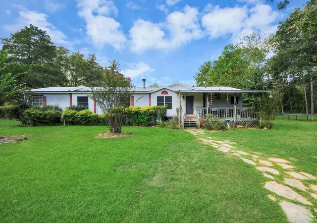 Land for sale at 15713 Hinkel Rd, Cat Spring, TX 78933 | MLS# 58223416