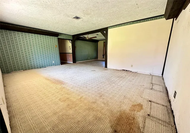 Photo 3 of Single family home for sale at 300 Holly Dr, Baytown, TX 77520 | MLS# 39647654 | Listing updated on 2026-09-19