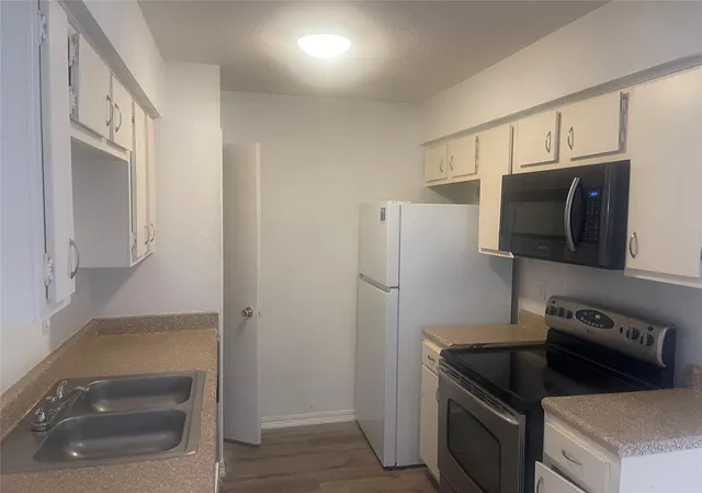 Photo 3 of Condo for sale at 6200 W Tidwell Rd #1005, Houston, TX 77092 | MLS# 61138147 | Listing updated on 2026-09-21