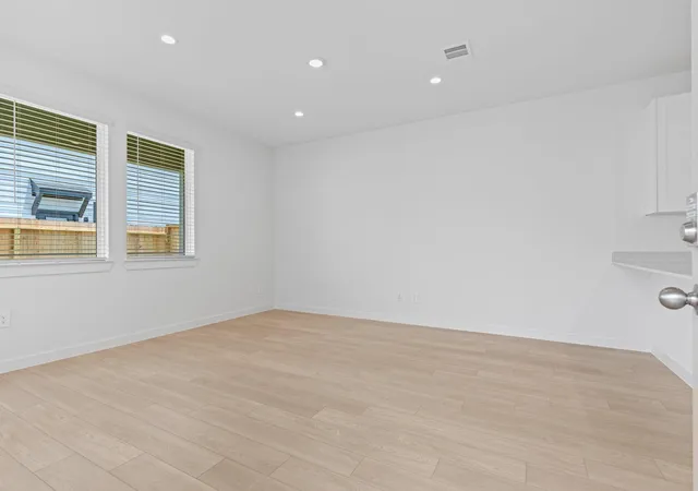 Photo 4 of Single family home for sale at 1722 Revolution Way, Missouri City, TX 77459 | MLS# 19269572 | Listing updated on 2026-09-04