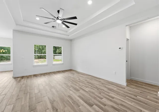 Photo 4 of Single family home for sale at 11909 Miller Cir, Conroe, TX 77302 | MLS# 3926347 | Listing updated on 2026-09-12