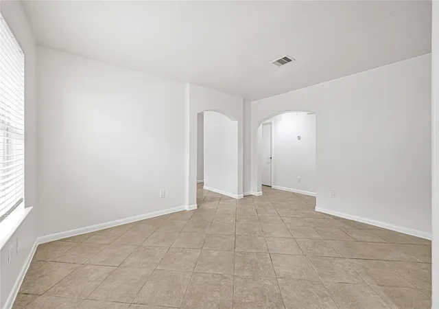 Photo 3 of Single family home for sale at 1107 Hampton Villa Ln, Houston, TX 77047 | MLS# 91982535 | Listing updated on 2026-10-08