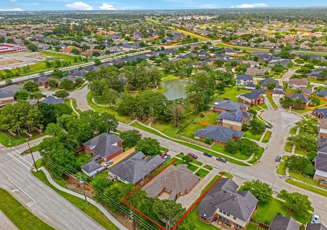 Photo 3 of Single family home for sale at 15211 Waverly Cyn Ct, Cypress, TX 77429 | MLS# 31605152 | Listing updated on 2026-09-03