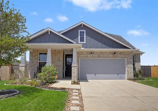 Photo 2 of Single family home for sale at 21331 Bridle Rose Trl, Tomball, TX 77377 | MLS# 30616165 | Listing updated on 2026-10-10