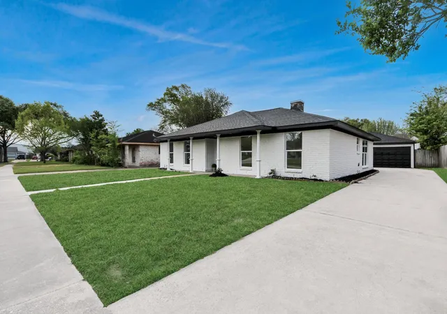 Photo 2 of Single family home for sale at 22115 Woodrose Dr, Katy, TX 77450 | MLS# 63323519 | Listing updated on 2026-09-05