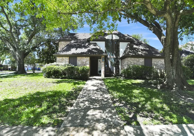 Photo 3 of Single family home for sale at 6714 Winkleman Rd, Houston, TX 77083 | MLS# 97485788 | Listing updated on 2026-09-20