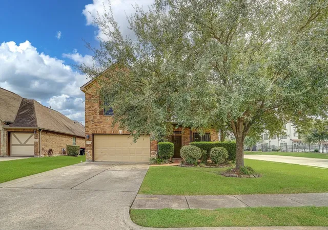Photo 2 of Single family home for sale at 4702 Seabird St, Baytown, TX 77521 | MLS# 59225162 | Listing updated on 2026-09-15