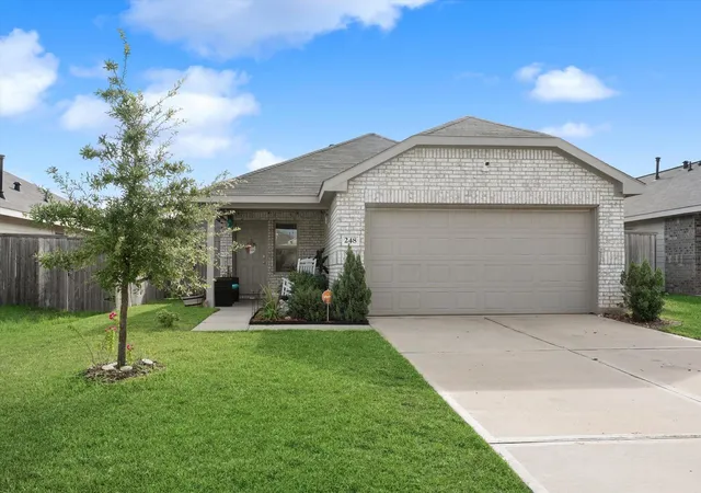 Photo 1 of Single family home for sale at 248 Rustic Ridge Cir, Magnolia, TX 77354 | MLS# 43611176 | Listing updated on 2026-09-26