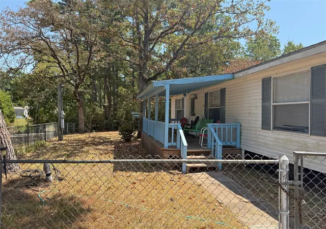 Photo 1 of Single family home for sale at 399 Pine Ln, Onalaska, TX 77360 | MLS# 52706967 | Listing updated on 2026-09-01