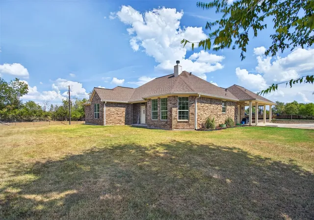 Photo 3 of Single family home for sale at 1903 Fm 2915, Lovelady, TX 75851 | MLS# 97865437 | Listing updated on 2026-09-02