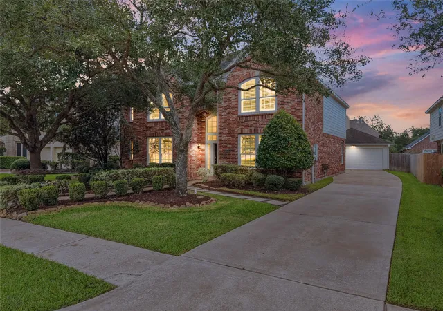 Photo 1 of Single family home for sale at 874 Pebblebank Ln, League City, TX 77573 | MLS# 72526266 | Listing updated on 2026-10-06