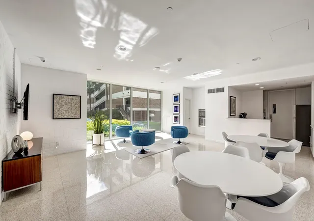 Photo 3 of Condo for sale at 3614 Montrose Blvd #502, Houston, TX 77006 | MLS# 84736151 | Listing updated on 2026-09-05
