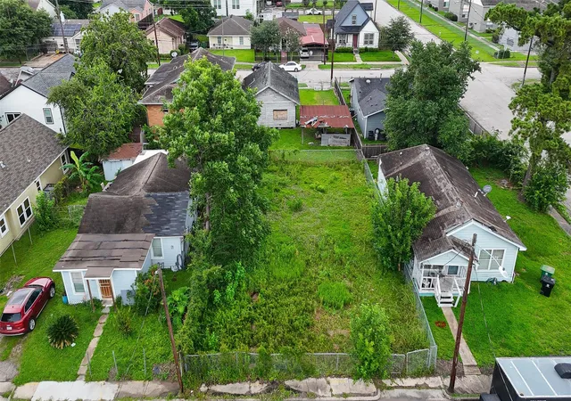 Photo 3 of Land for sale at 5537 Margarita St, Houston, TX 77020 | MLS# 3016110 | Listing updated on 2026-09-08