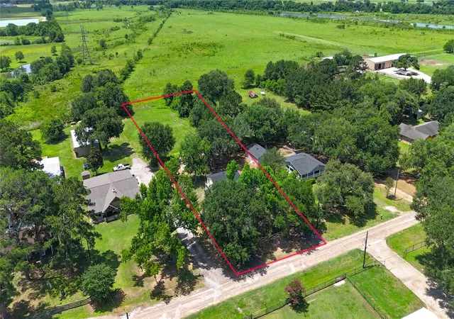 Photo 3 of Single family home for sale at 31511 Charter Ln, Waller, TX 77484 | MLS# 28813147 | Listing updated on 2026-09-05