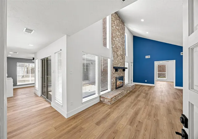 Photo 4 of Single family home for sale at 12210 Waldemar Dr, Houston, TX 77077 | MLS# 90937438 | Listing updated on 2026-09-22
