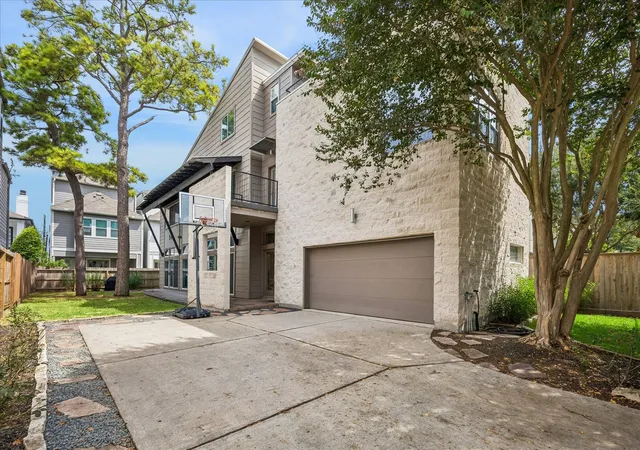 Photo 2 of Sale Pending at 4232 Law St, Houston, TX 77005 | MLS# 63417317 | Listing updated on 2026-09-14