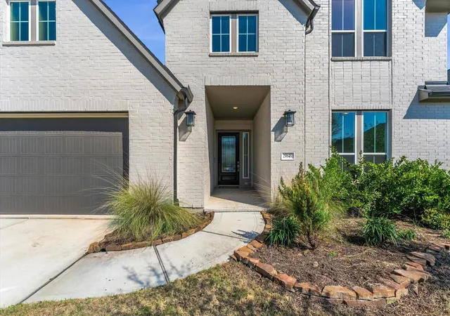 Photo 2 of Single family home for sale at 29846 Smoky Ridge Rd, Fulshear, TX 77441 | MLS# 91727955 | Listing updated on 2026-09-04