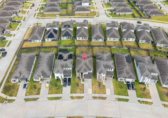 Photo 3 of Single family home for sale at 19034 Derrington Manor Ln, Richmond, TX 77407 | MLS# 58601719 | Listing updated on 2026-09-01