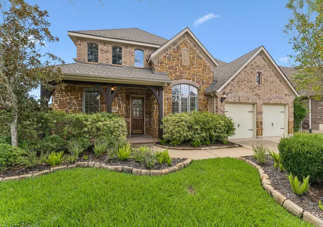 Single family home for sale at 8210 Thunder Ridge Way, Missouri City, TX 77459 | MLS# 5996615