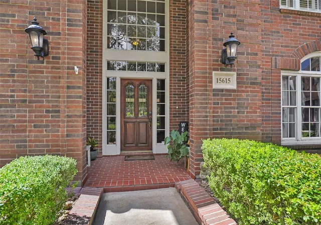 Photo 3 of Single family home for sale at 15615 Wildwood Run, Cypress, TX 77433 | MLS# 15001677 | Listing updated on 2026-09-11