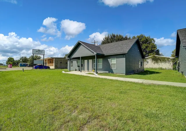 Photo 4 of Multi family home for sale at 1318 Stowell St, Anahuac, TX 77514 | MLS# 90856311 | Listing updated on 2026-09-23