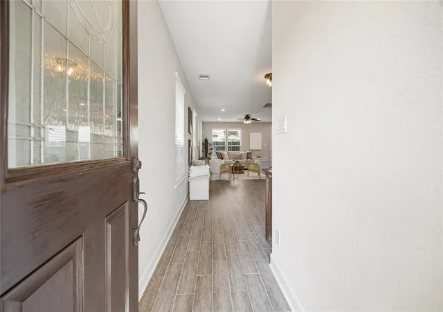 Photo 2 of Single family home for sale at 1851 Cmns Glen Dr, Houston, TX 77080 | MLS# 29992085 | Listing updated on 2026-09-20