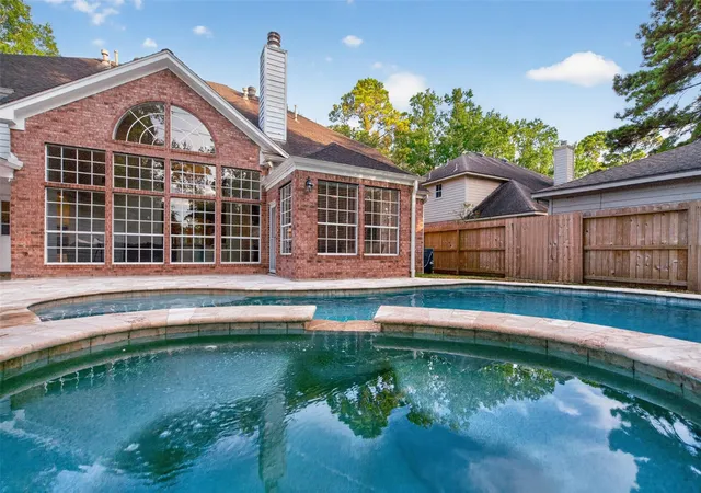 Photo 2 of Single family home for sale at 4211 Brk Shadow Dr, Kingwood, TX 77345 | MLS# 94849717 | Listing updated on 2026-09-12