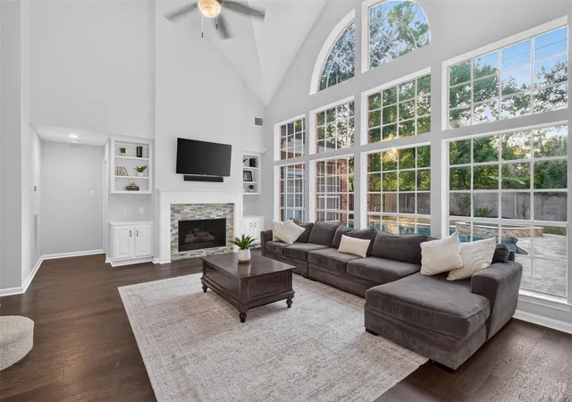 Photo 3 of Single family home for sale at 4211 Brk Shadow Dr, Kingwood, TX 77345 | MLS# 94849717 | Listing updated on 2026-09-12