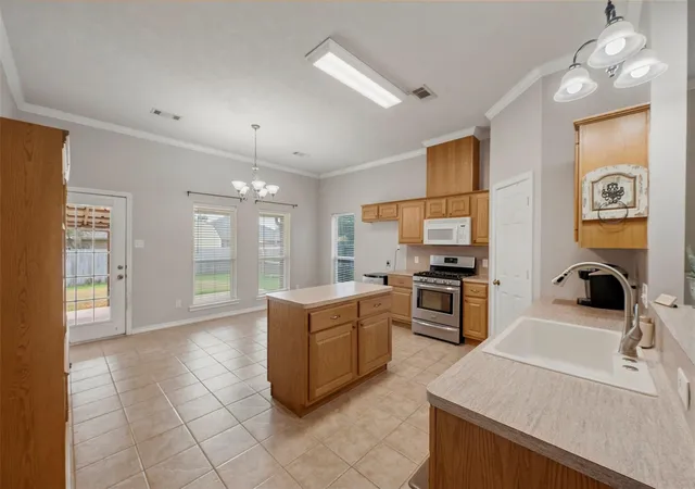 Photo 4 of Sale Pending at 1208 Portsmouth, College Station, TX 77845 | MLS# 96852178 | Listing updated on 2026-09-24