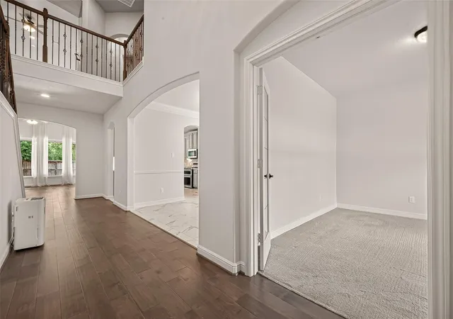 Photo 3 of Single family home for sale at 270 Redwood Cyn Trl, Conroe, TX 77301 | MLS# 15441007 | Listing updated on 2026-09-19