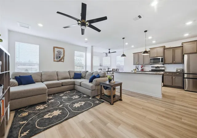 Photo 4 of Single family home for sale at 6306 Darlington Ave, College Station, TX 77845 | MLS# 52676687 | Listing updated on 2026-09-20
