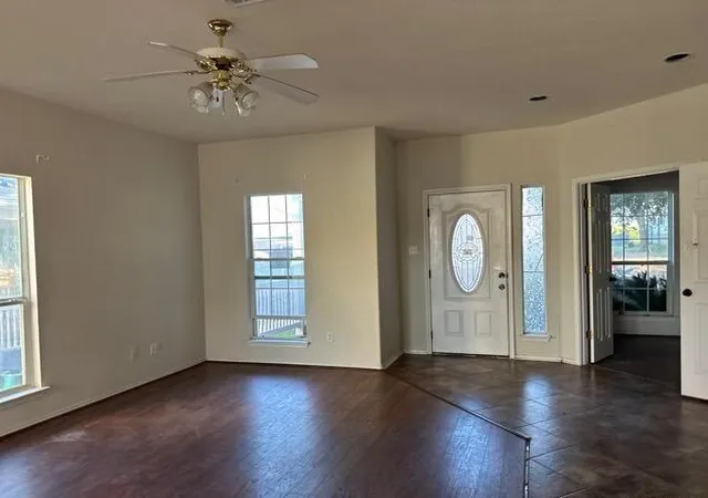 Photo 3 of Single family home for sale at 164 Whitewing Way, Floresville, TX 78114 | MLS# 19212473 | Listing updated on 2026-09-03