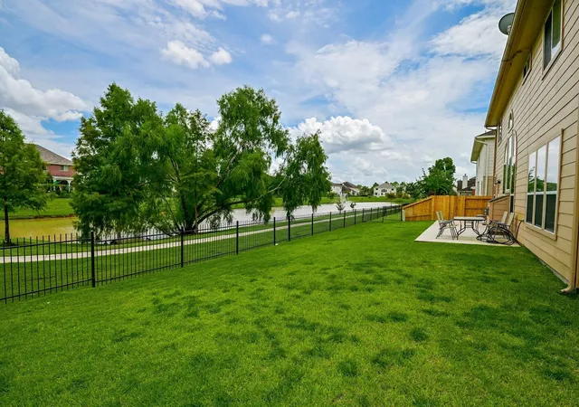 Photo 4 of Single family home for sale at 11207 Burmese Ln, Sugar Land, TX 77478 | MLS# 8366382 | Listing updated on 2026-09-07