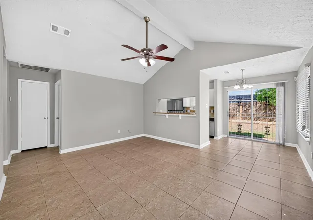 Photo 4 of Sale Pending at 16203 Beck Ridge Dr, Houston, TX 77053 | MLS# 18408879 | Listing updated on 2026-09-16