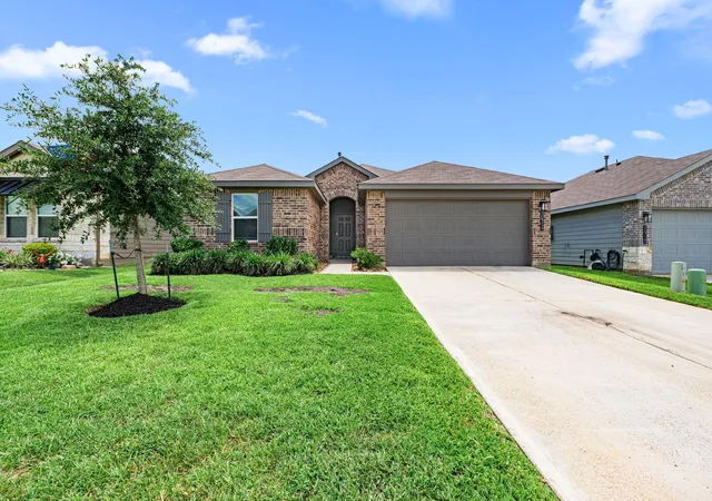Photo 3 of Single family home for sale at 24714 Mountain Tree Dr, Magnolia, TX 77355 | MLS# 71538348 | Listing updated on 2026-09-19