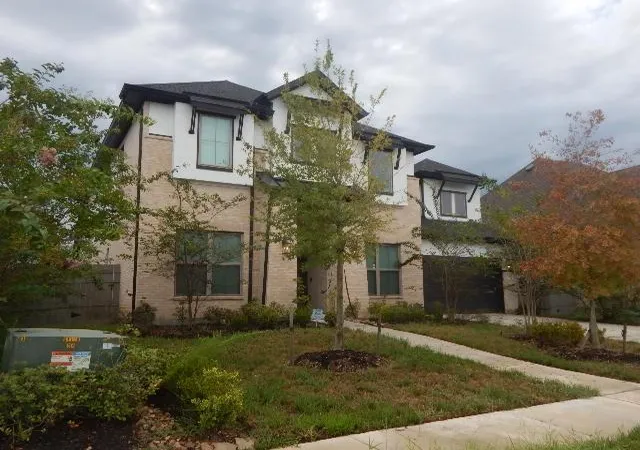 Photo 2 of Single family home for sale at 17513 Limoncello Ln, Conroe, TX 77302 | MLS# 27864723 | Listing updated on 2026-09-11