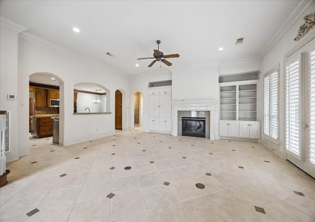 Photo 3 of Single family home for sale at 14239 Flower Crk Ln, Houston, TX 77077 | MLS# 83366350 | Listing updated on 2026-10-09